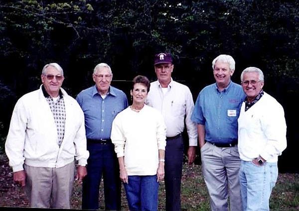 1999 photo of DuPont Employees Credit Union charter board members. (Left to right) Bob Cantrell, Bill Griffin, Margaret Garren, Charlie Greene, Don Surrette and Jack Hall